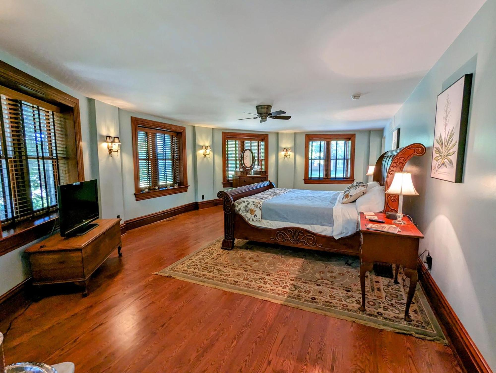 Gothic Heights Inn Clifton Heights Δωμάτιο φωτογραφία